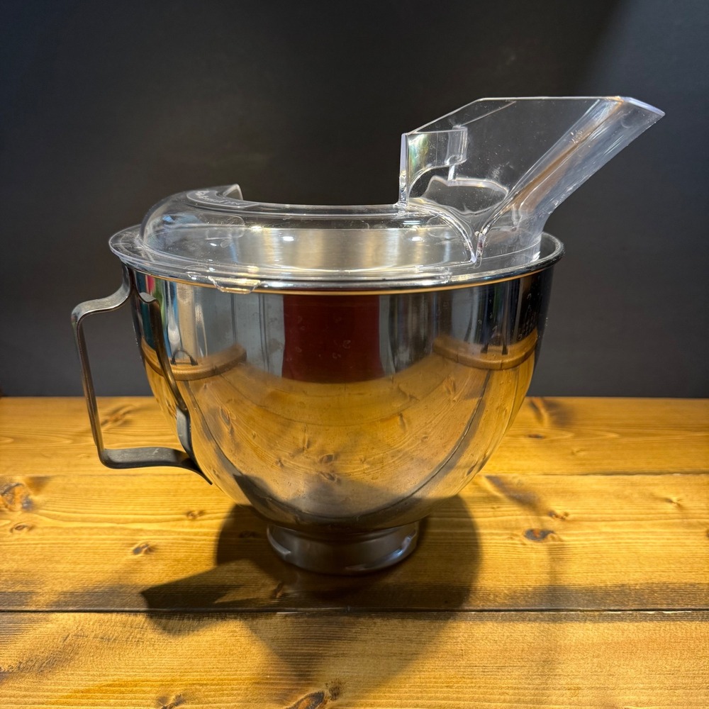 KitchenAid K45 Stainless Steel 4.5 Qt Mixing Bowl with Clear Pouring Shield Lid